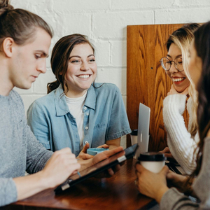 Freundesgruppe. Foto: Unsplash